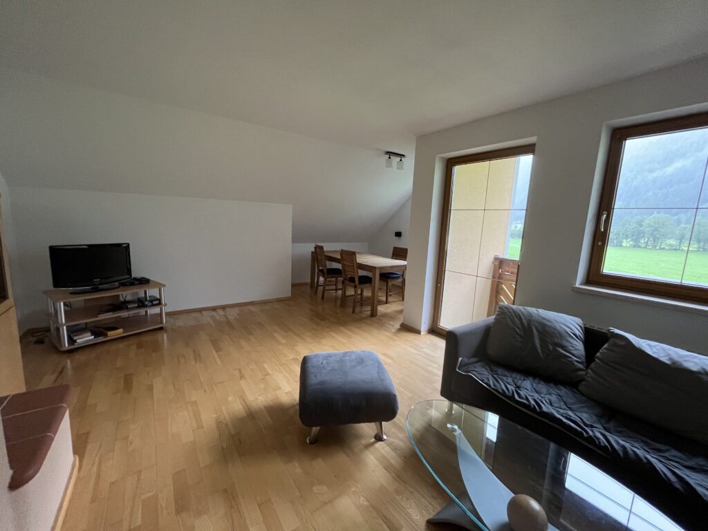 Wohnzimmer Oben 2
